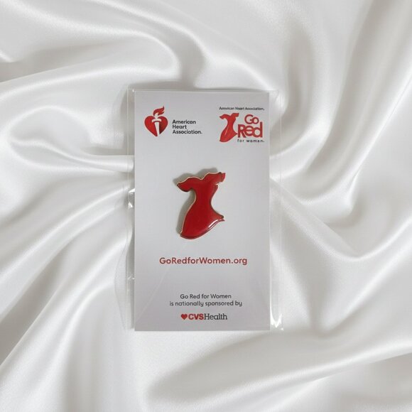 AHA Go Red for Women Red Dress Heart Awareness Lapel Hat Pin Brooch NWT - Picture 3 of 8